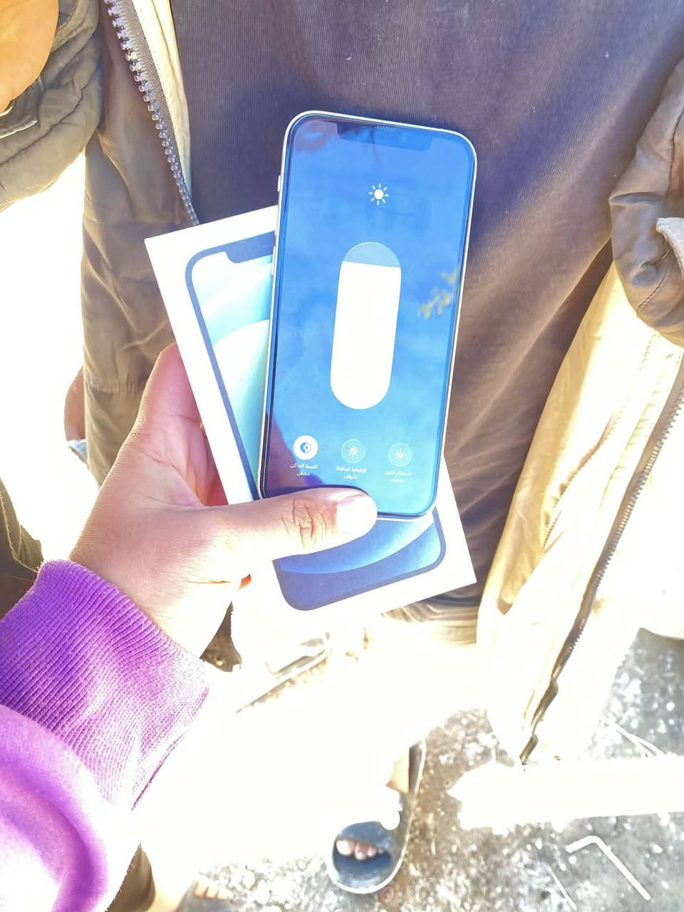 للبيع 12 عادي مكفول
ذاكره 256
بطاريه 92
السعر 380 وبي مجال قليل
مكان كوت 
***********
