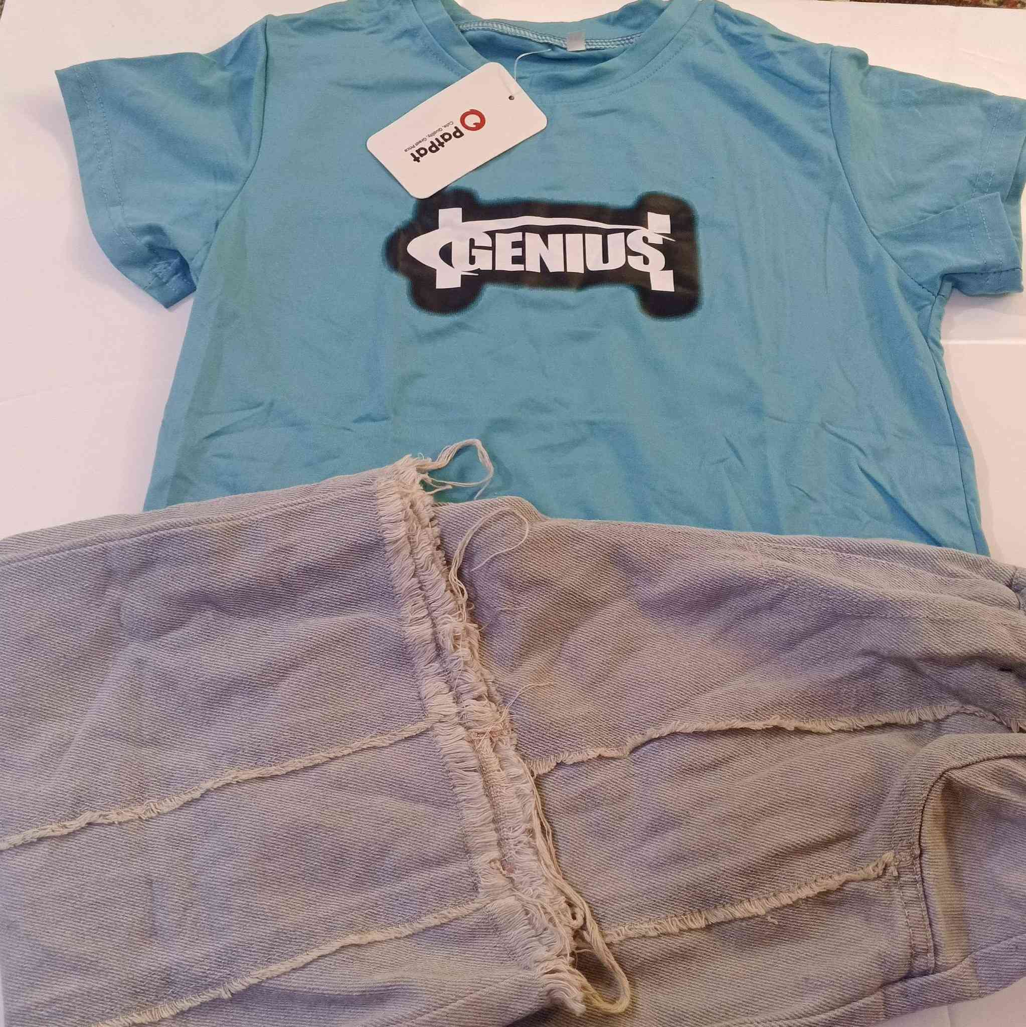 سوت كامل من بات بات خامه الاصلي 
قياس 6/7


**إذا كنت صاحب هذا الإعلان وتريد حذفه لأي سبب، رجاءا أرسل رسالة إلى الدعم الفني**