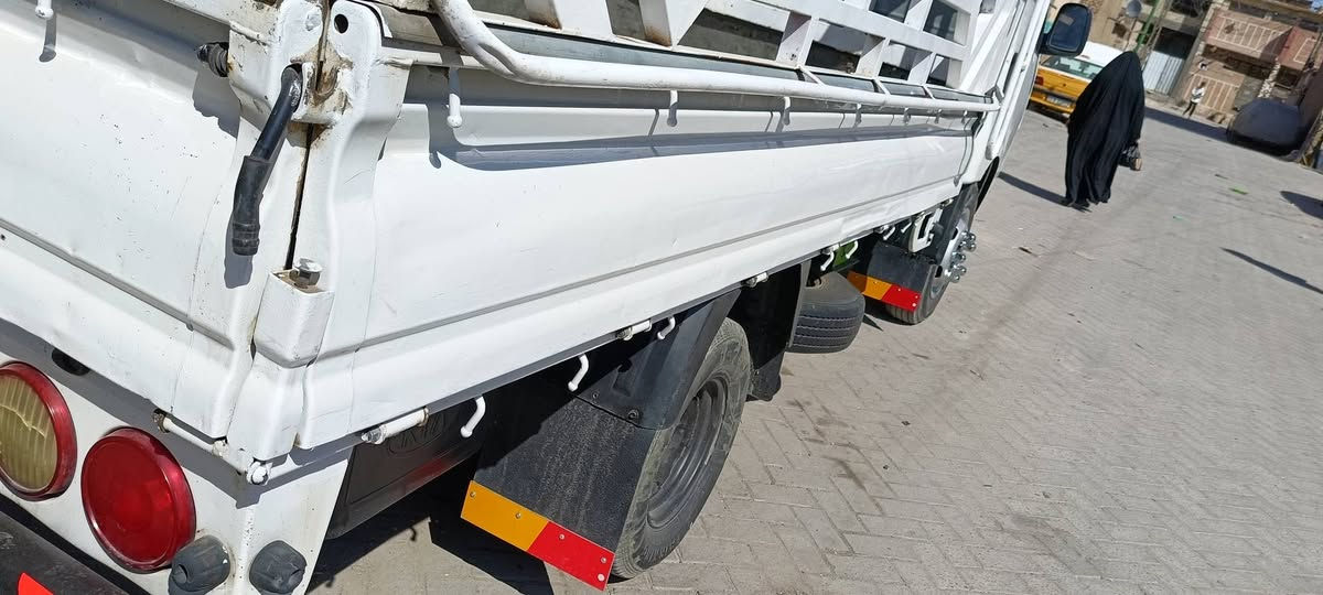 غراض فحل تك 8 جنكال للبيع
صفاح + باب خلفي 200 الف 
محجر 250 الف
دعاميه 40 الف 
مكانهم مدينة الصدر 
***********
