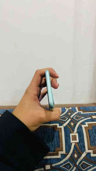 ايفون11عادي انضف  من النضيف  ما مفتوح ذاكره256بطاريه٧٣شنو عندك مراوس نزل ماكاني تكريت الأقواس تواصل ***********
