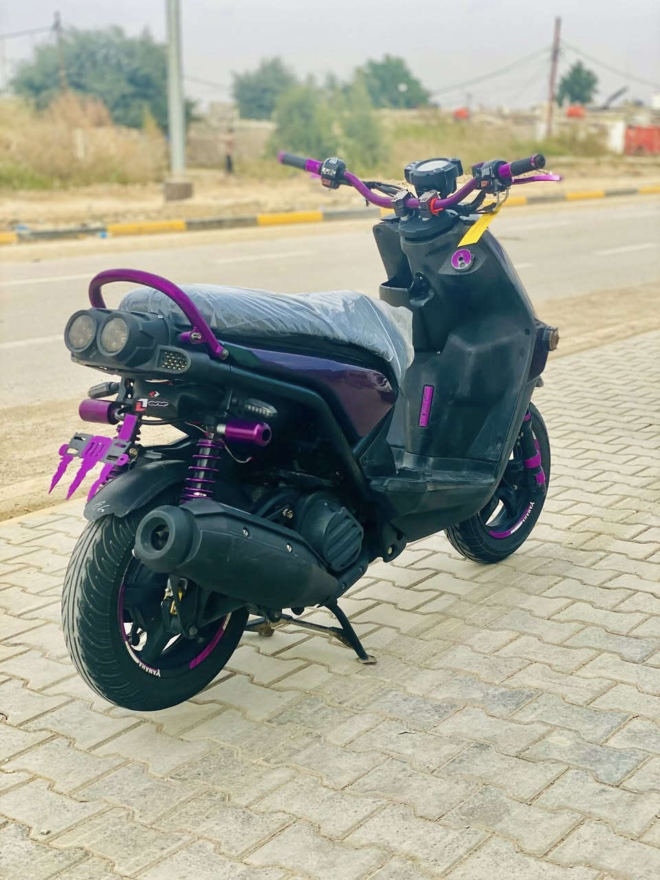 سلام عليكم شباب سكنس جبلي موديل 14بومه للبيع الدراجه كفاله عامه  ماشيه 14 الف 

سالي شهرين مطلعها من رمبه تجي شوف بعينك دهناها كله مؤتل نقص بس كتف أشاره واير كيلو متر بس لباقي كله شغال الدراجه بيه تزويد يدات KOSO وقبق عنبار NCY وقاعده رقم الدراجه كفراتها كله اصلي سبع ألون ألياف حقيقي الشراي يتصل على الرقم ويدلل مكان الدراجه كوت *********** تحياتي الكم👍🤍
