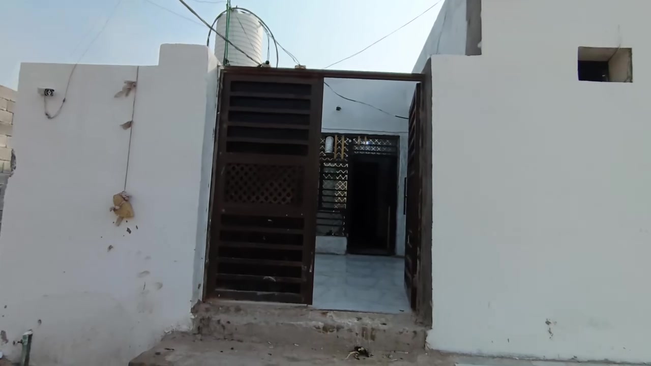 يالله
بيت لبيع ٢٠٠متر بالبراكيه شارع المعمل مقابيل مستشفى البيطري
مساحه البيت 100متر يحتوي على غرفه نوم واحده وصاله ومطبخ وحمامات
واستقبال مساحته 100 متر
البناء ابلوك والاساس طابوق وسقف اعكاده
الاستفسار الاتصال *********** او مراجعة المكتب الوسيط للعقار والمقاولات عنوان المكتب بشارع المعمل قرب مدرسة الازدهار لبنات
