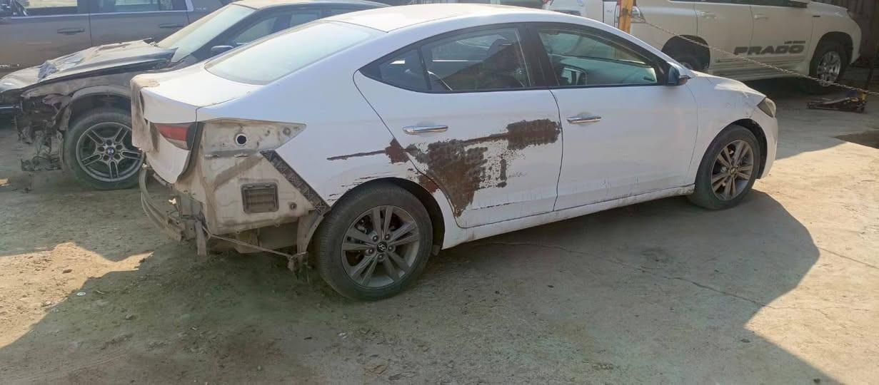 سمكره وصبغ الصافي تصليح علبارد بأحدث الطرق تصليح دعاميات عنوان بغداد التاجي مقابيل حي الصناعي الوريات ***********
