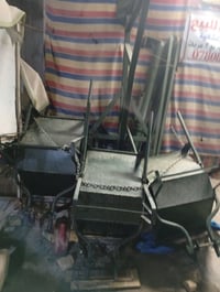 يوجد ونج مع ثلاثة عرباين لرفع الطابوق والاسمنت والحصو والرمل  أما للبي...