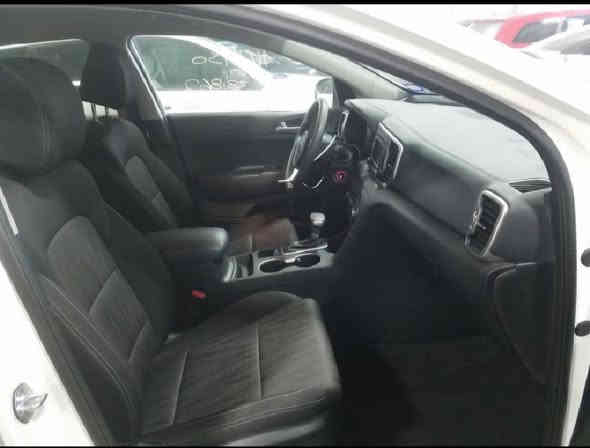 السلام عليكم كيا سبورتج 2019 للبيع وارد امريكي الظرر عطل بلمحرك ومرفق تقرير من امريكا بلعطل صور امريكا مرفقه بلمنشور مع صورها الحاليه  السعر 168 وبيها مجال بسيط للاستفسار الاتصال ع الرقم ‎0771 304 5853
