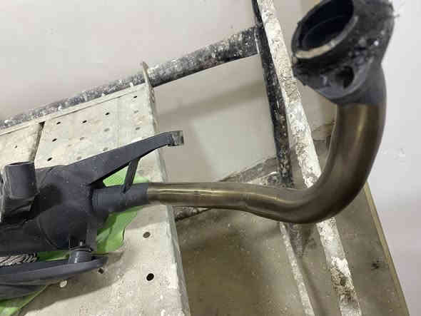 للبيع صالنصة اف ام مستخدمة يومين فقط صوتها نقي يخبل مكاني نجف حي الميلاد راسلني علخاص او على الواتس اب ***********
