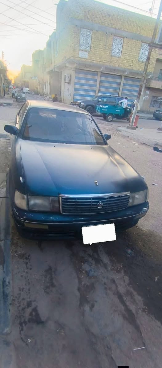 سلام عليكم 
عزيزي اقرا  المنشور قبل لاتتصل 
سيارة بطة 1994 اللون ازرق غير محدد رقمها نجف 
مكينه ثنين ونص لاتنقيص ولاتبخير شرط الفحص
 سنوية منتهية من ال19
بيها خطأ برقم الموديل فقط وراعيها موجود يريد مداور 
بيها ضربه بصفحه القبق مال البنزين شويه لايحه الشاصي
(ابيعك كوم حديد واتكفلك بالاصوليات) 
مكان السيارة ناصريه مركز سعرها ((32$)) وبيها مجال للشراي
هذا رقمي بي واتساب وبخدمتكم  

***********

(
