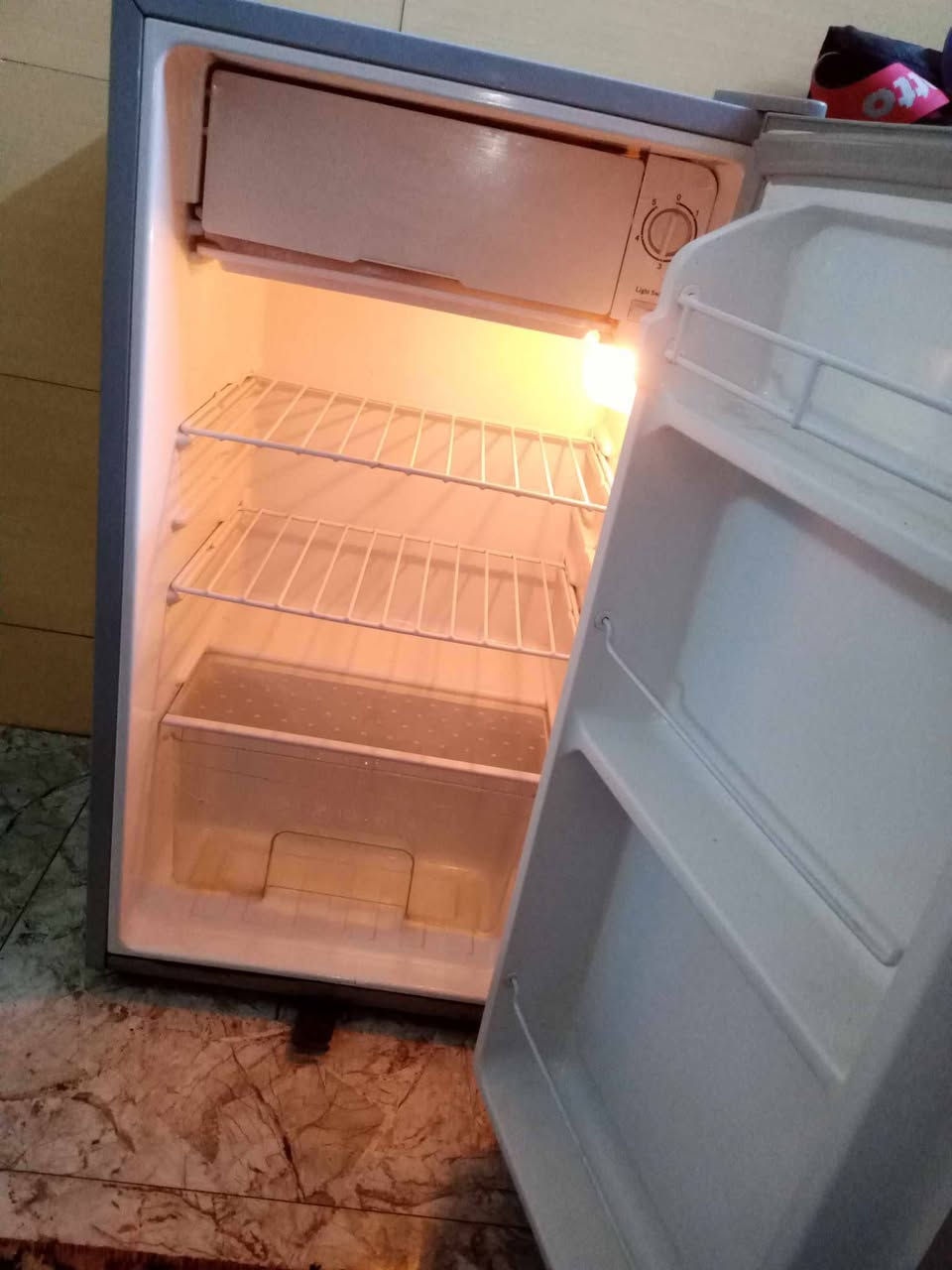 ثلاجة صغيره نظيف بيه كسر بسيط بالمجر مكاني زعفرانيه شارع المعهد سعر 100


**إذا كنت صاحب هذا الإعلان وتريد حذفه لأي سبب، رجاءا أرسل رسالة إلى الدعم الفني**