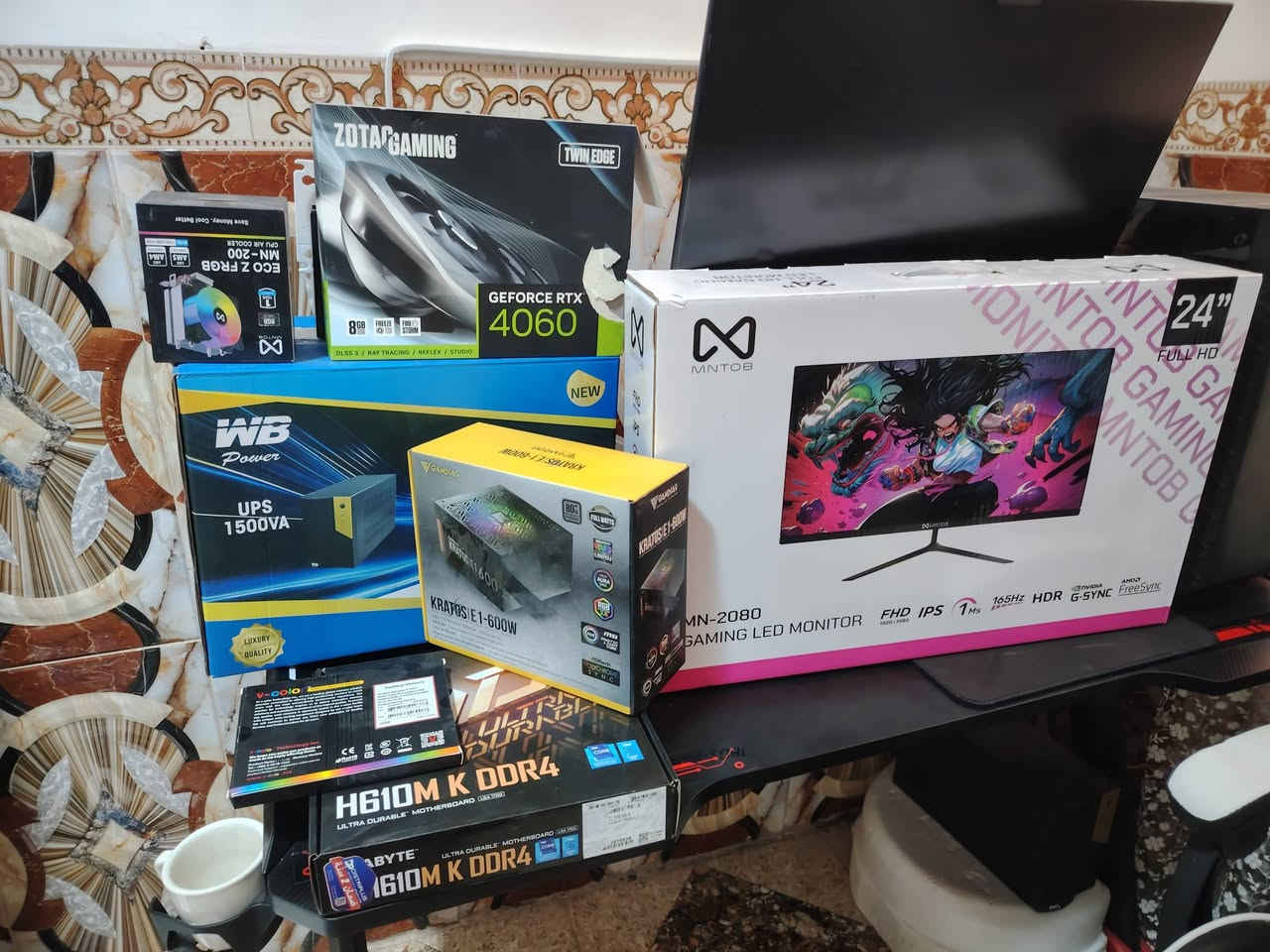 السلام عليكم
💻 مواصفات تجميعة كمبيوتر Gaming:
المعالج: Intel Core i5 الجيل 12
المذربورد: Gigabyte H610M K DDR4
كرت الشاشة: ZOTAC GeForce RTX 4060 ‏8GB
الرام: 16GB DDR4 (2×8GB) 3200MHz
التخزين: SSD سعة 1TB
مزود الطاقة: 600W
التبريد: مبرد غازي
UPS: ‏1500VA
الشاشة: 24 إنج FHD IPS، 165Hz، 1ms، HDR، G-SYNC
ميز كيمنك اضافة كرسي كيمنك  كيبور وماوس ارجيبي نوعية جيدة ويدة العاب
للستفسار خاص  السعر ١١٥٠
عنوان نجف


**إذا كنت صاحب هذا الإعلان وتريد حذفه لأي سبب، رجاءا أرسل رسالة إلى الدعم الفني**