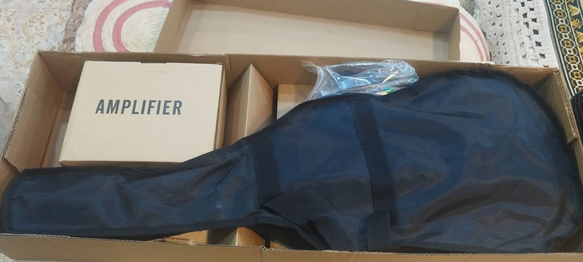 كيتار كهربائي انكو استرالي قياس ٨٠ سم 
يوجد توصيل لجميع محافظات العراق 
١٠٠ الف


**إذا كنت صاحب هذا الإعلان وتريد حذفه لأي سبب، رجاءا أرسل رسالة إلى الدعم الفني**