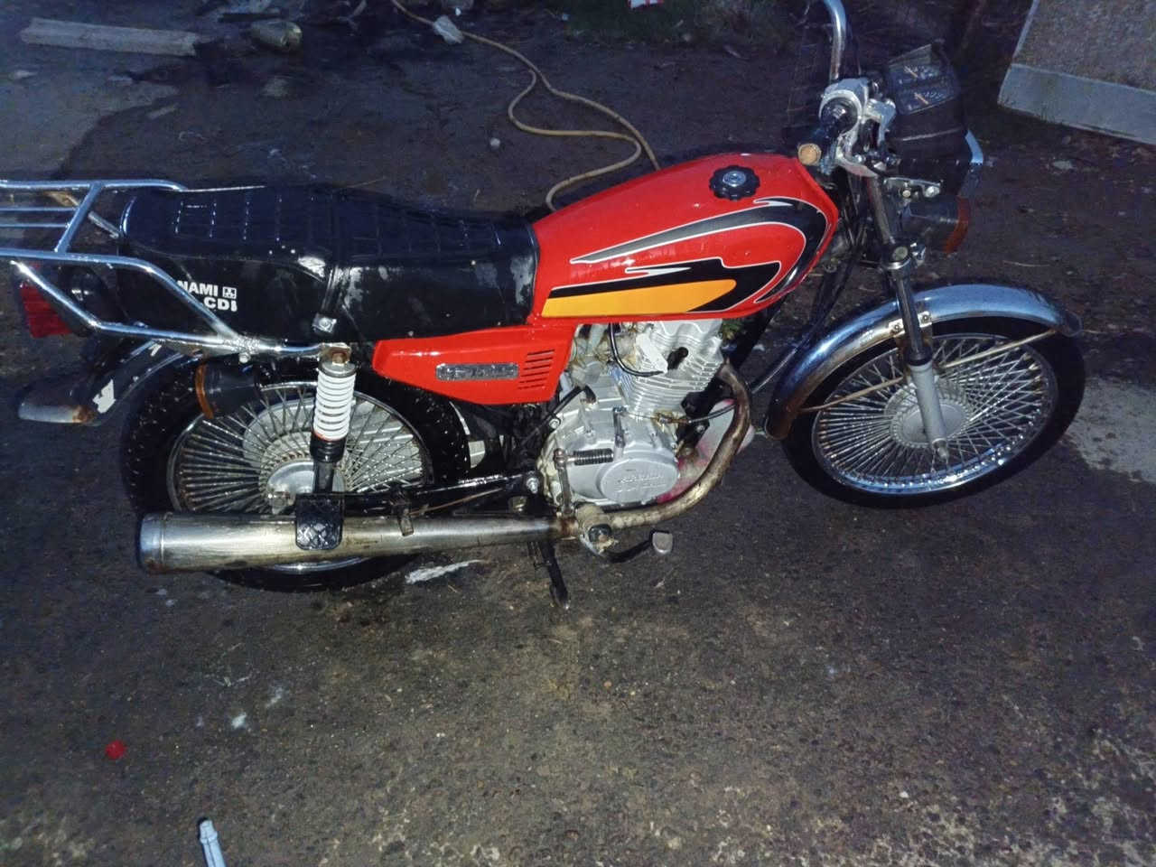 سلام عليكم  دراجه شوفت عينك نضافه  فول مابيه نقص برغي  7وراق سنساخ  محرك مفتوح مره وحده  السعر 600ابيه مجال  ابو 400طلع كبل  لاتعبني مكان العماره المجر الكبير  معمل ورق  هاذ رقمي ابي وتساب  ‏‪***********‬‏
