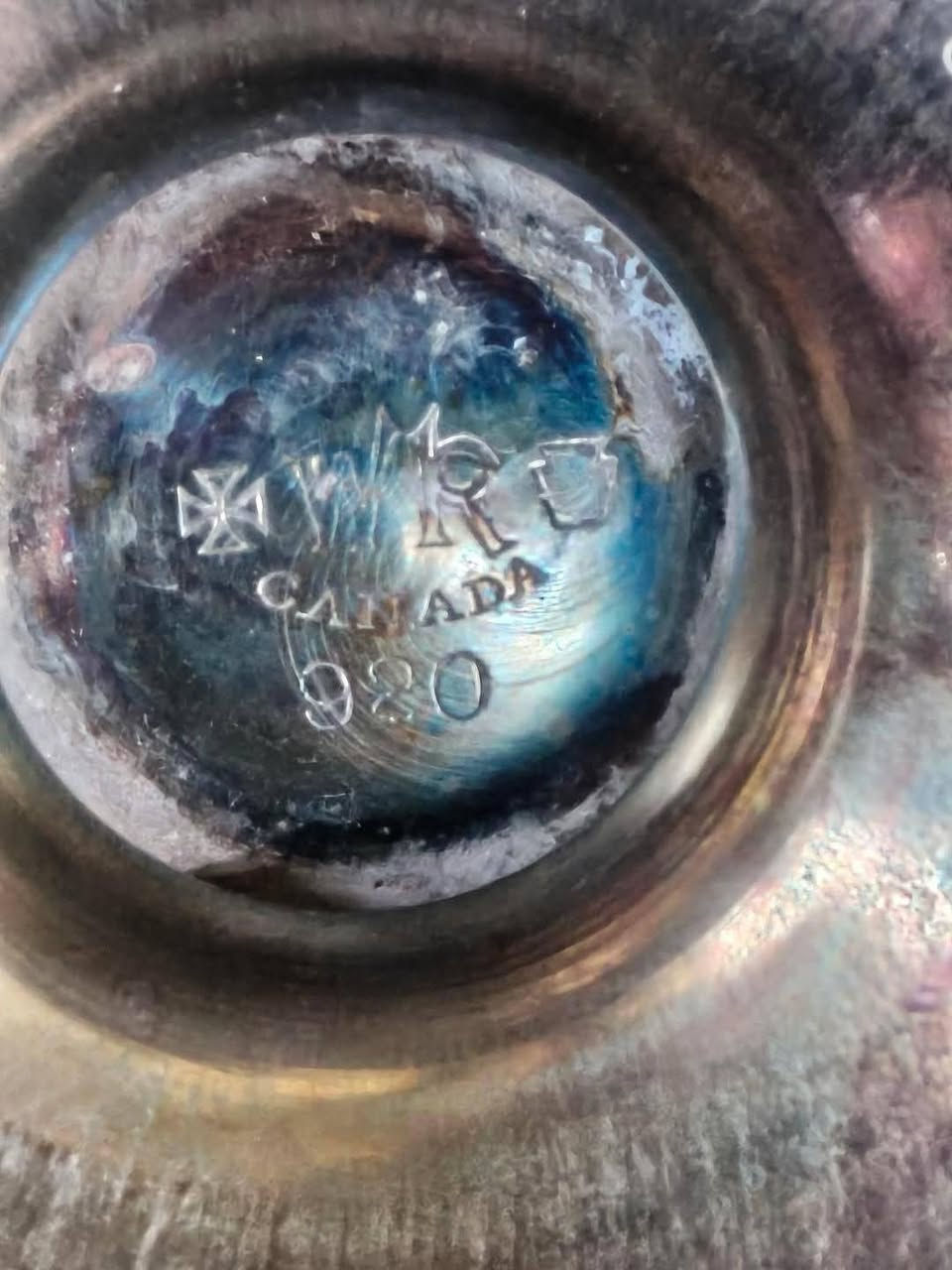 قوري طلاء فضه السعر 40 الف قديم


**إذا كنت صاحب هذا الإعلان وتريد حذفه لأي سبب، رجاءا أرسل رسالة إلى الدعم الفني**