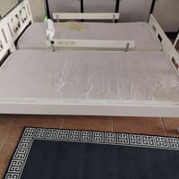 سرير • سرير خشب • غرفة نوم