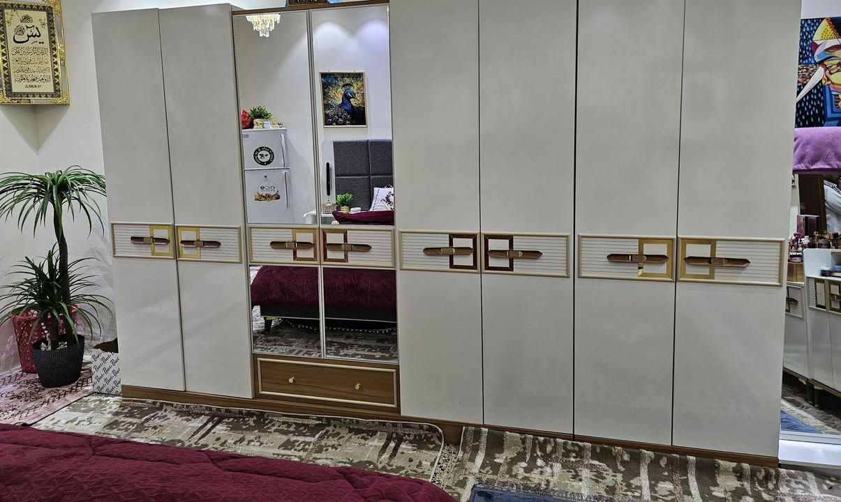 السلام عليكم غرفة تركية مستخدمه قليل نضافه فول للبيع 
للتواصل ***********
