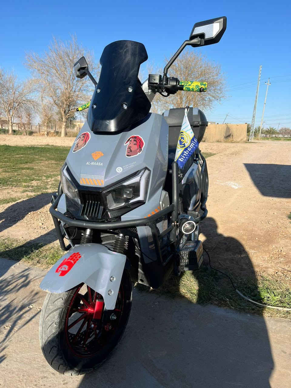 علئ بركة الله دراجه شحن الماسه
نضيفه بعدهي باكيته استخدام اقل 20 يوم 
نشرات لايت ناصي عالي 
دراجه معدله تعديل بسيط 
سرعه حقيقي 130 
شاحنه جديده بيها عداد 
السعر 1مليون مجال وبي مجال 
تواصل ***********
