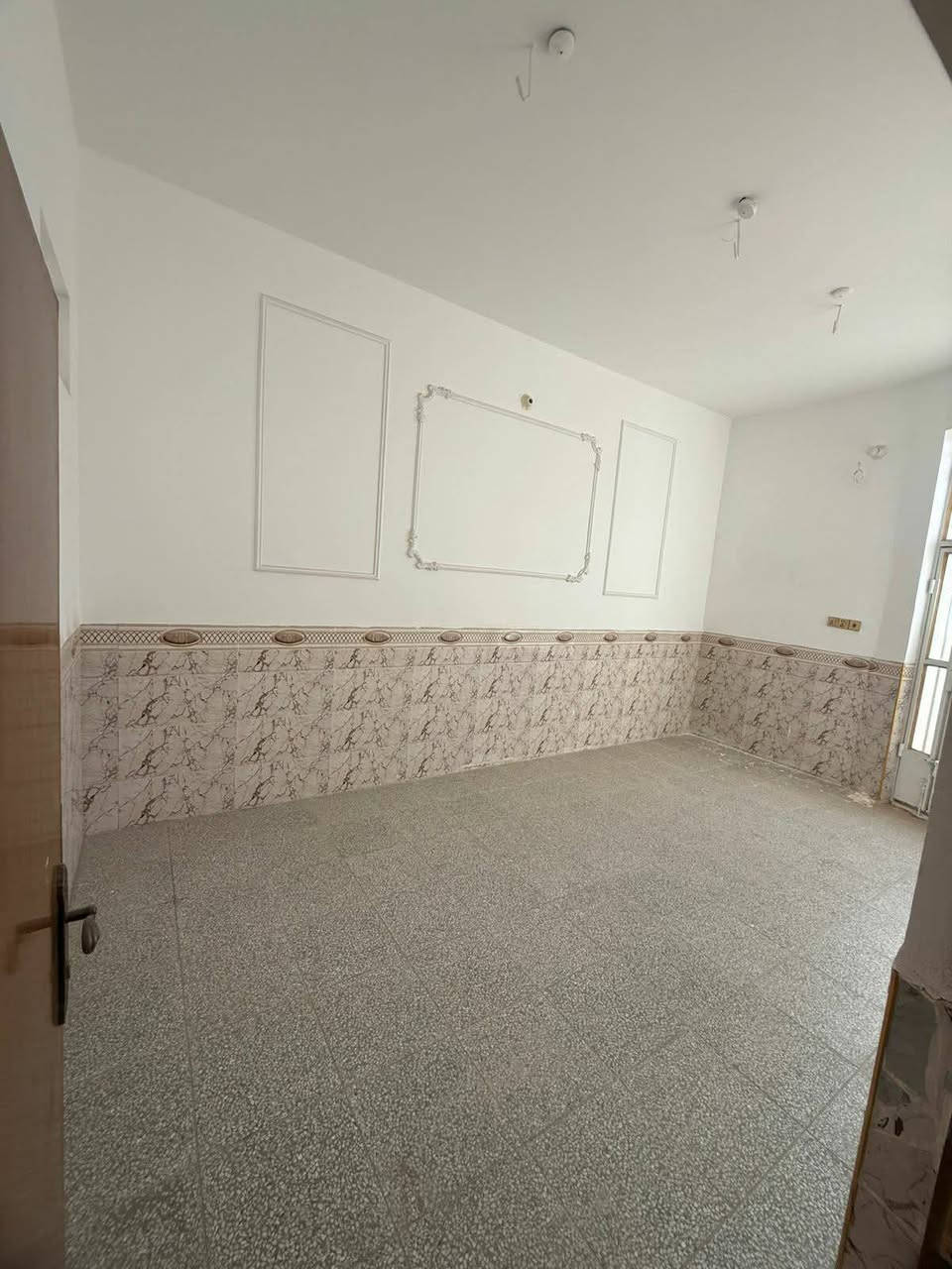 بيت 🏠 للايجار مساحة 100م 

سعر الأيجار 250 الف 💵💵
 
فول الفول 

الموقع 📌 النجف حي النداء شارع ستين العرضي الأول

يحتوي على غرفة نوم واستقبال  وصالة ومطبخ وحمام عدد 2


**إذا كنت صاحب هذا الإعلان وتريد حذفه لأي سبب، رجاءا أرسل رسالة إلى الدعم الفني**