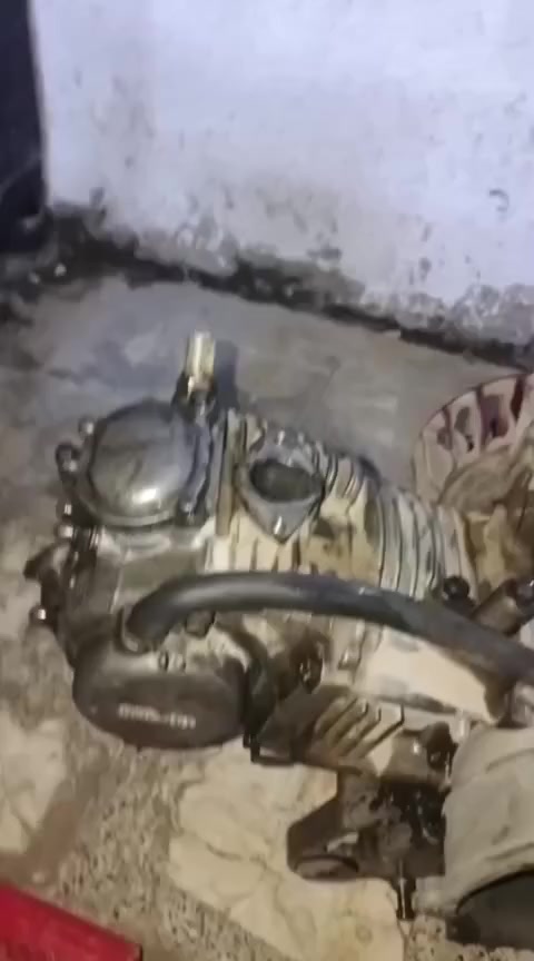 السلام عليكم مكينه سكنس فحل شغاله اشتريتها على اساس كفاله بس طلعت المكينه مفتوحه شنو مبدل بيها ما اعرف المهم جبت مكينه مال حاويه و هاي المكينه اريد ابيعها سعرها 110 وبيها مجال العلم المكينه شغاله وكل شي ما بيها مكاني بغداد الحريه تواصل وتساب على رقم.
***********
