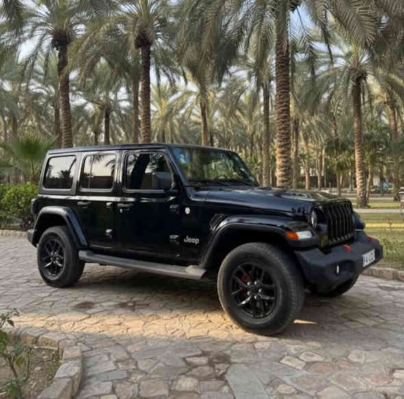 جيب رانكلر موديل : 2023

اللوان : اسود
عداد المسافة : 22 الف 
حجم المحرك : 4V 2000 تيربو 
ملاحظة السيارة : تبديل باب وجاملغ نفس اللون بجم كبس 
المواصفات :  
فول مواصفات 
بصمه 
شاشة كبيره 
تحكمات 
سقف متحرك 
فورويل 
مرقم مثنى معوقين وكاله عامه 

السعر :  260$ ورقة 
***********
