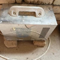 مكينة لحيم محوره رافع قدره ثلاث خطوط ٢ حار واحد بارد تتحمل ٢٠ امبير ال...