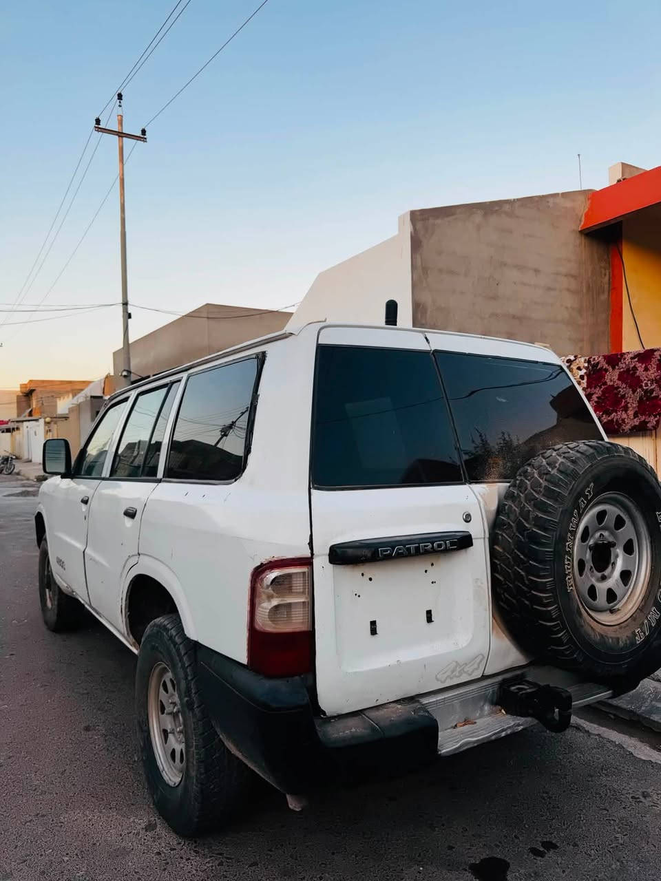 Nisan PATROL

2001
عةيبو عاري نية 
تب.بي رةقةمة بةشةرت مشتي خولل

غازي ٨٠لتري لةسةرة 

عام نية بة عام ئةيفروشم  بةلاي سايةقا شانيكي داداوة 

سةقفيشي جوانة

 سعريشي42گةلاو  مةعمةلة 

ژ.م:***********

شوين .كفري
