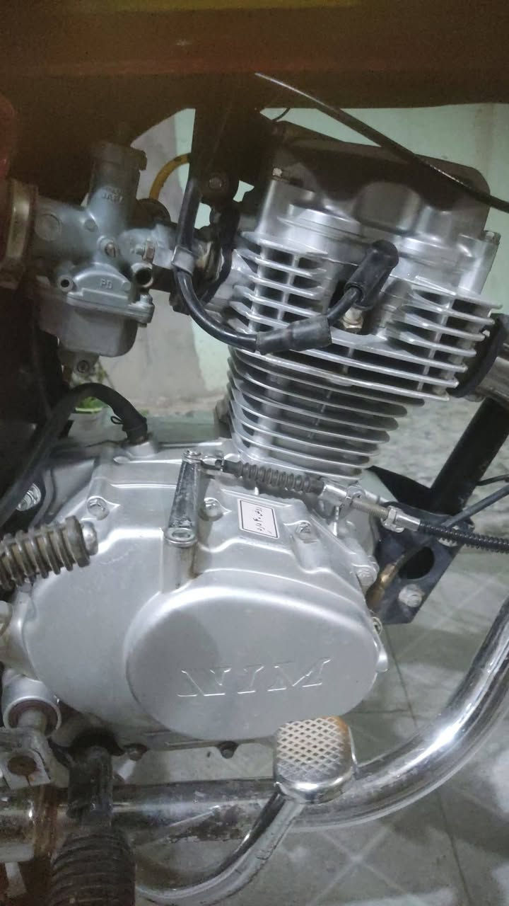 للبيع  موديل متياز  23مكفولة من محرك مامفتوح  سكنر  
السعر 550بيهة مجال للشراي


**إذا كنت صاحب هذا الإعلان وتريد حذفه لأي سبب، رجاءا أرسل رسالة إلى الدعم الفني**