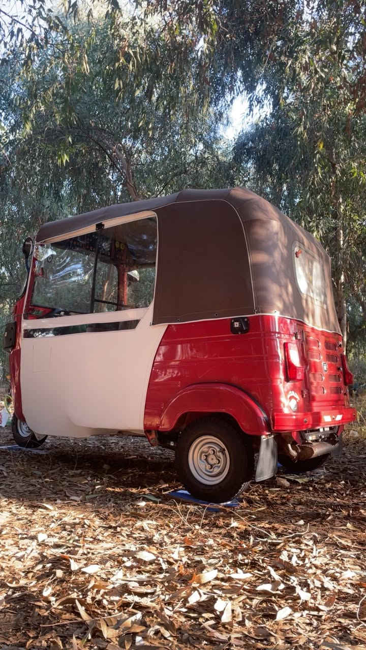 سلام عليكم تكتك 2018 رقم وسنوية تحويل ثاني يوم كفالة فقط معمرة دوس وبيها ملاحظات بسيطة *********** العنوان بغداد الزعفرانية : السعر خاص
