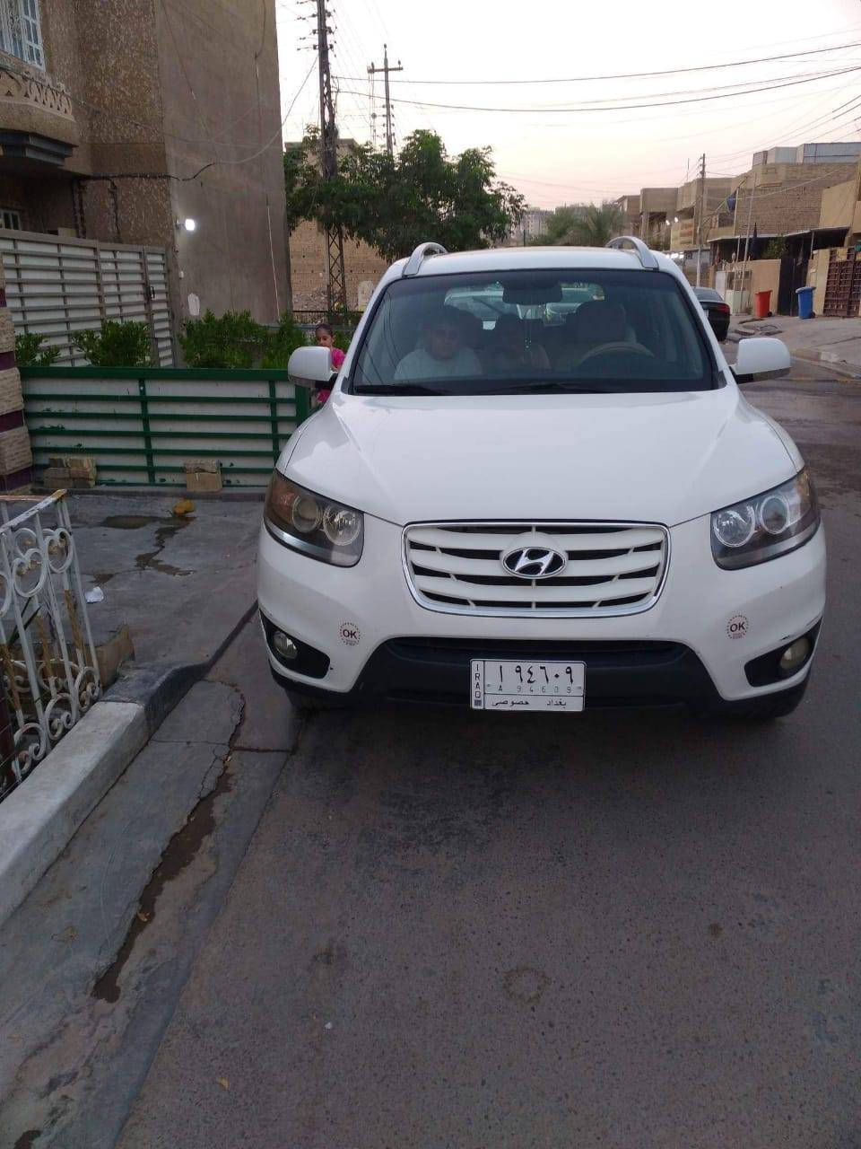 سنتافيه ٢٠١١ رقم بغداد مكفواله كير محرك ٣٥٠٠

كرسي سائق كهربائي 
تحكم ستيرن جهتين 
تبريد ٣ قطع 
فتحة سقف 
كامره بلاديه 
٧ راكب
سعر ١٤٠ بيها مجال 

***********
***********
بغداد حي الجهاد
