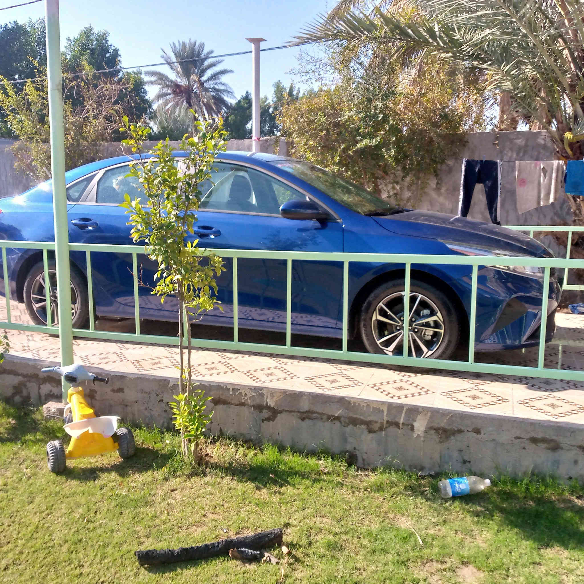 السلام عليكم فورتي موديل 2024 معوقين واسط باسمي وارد امريكي سياره كلش جديده ماشيه 4000 فقط سياره محرك كير حداديه تبريد كله على البلاد بيها صبغ قطعه وحده فقط ايرباك برده فقط سياره جديده وبالعافيه على الياخذه السعر 150 وبيها مجال للاستفسار *********** مكاني كوت
