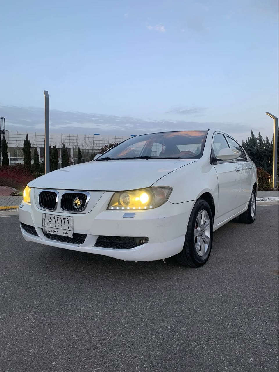 لیفان  
مۆدێل ٢٠١٣ 
سە نە وی ئە سلی  لە گە ڵە بە شەرتی  ئە وە لیات و حجزی لە سەر نە بئ پارە ی شەریکە ی تیا نە بێت 
پاکانە شی لە گە ڵە 
سە یارە کە قە پات مواسە فات 
گێڕ عادییە 
٤تا یە و ویلی لۆکی لە ژێرە 
گێڕو مە کینە ی بیلاد خۆیە تی 
سە یارە کە توندو تۆڵو بێ مە سرە فە ماڵی فە قیرە 
 یە ک  دینار مە سرەفی نییە زۆر جوانە 

تە نها بۆ فرۆشتن  
 جوابی کۆمێنت نایە مە وە گە ر موشتە ری تێل بکە لە مە سنجەر یا وە تس ئە پ 
 ئیشی قیست و قەرز ناکە م تکایە بۆ ئە وە نامە مە نێرە.  
لە سلێمانیم 
سعری ٣٨ گە ڵا و کە مێک معا مە لە 
*********** السليمانية, العراق
