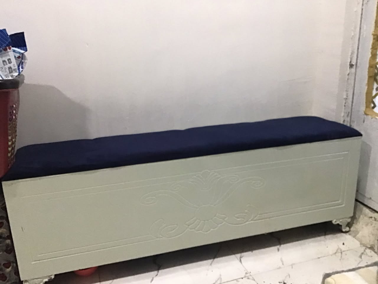 سلام عليكم قرفه نوام نجاره عراقيه ستخدام شهرين مستعجل عله بيع سعر خاص***********
