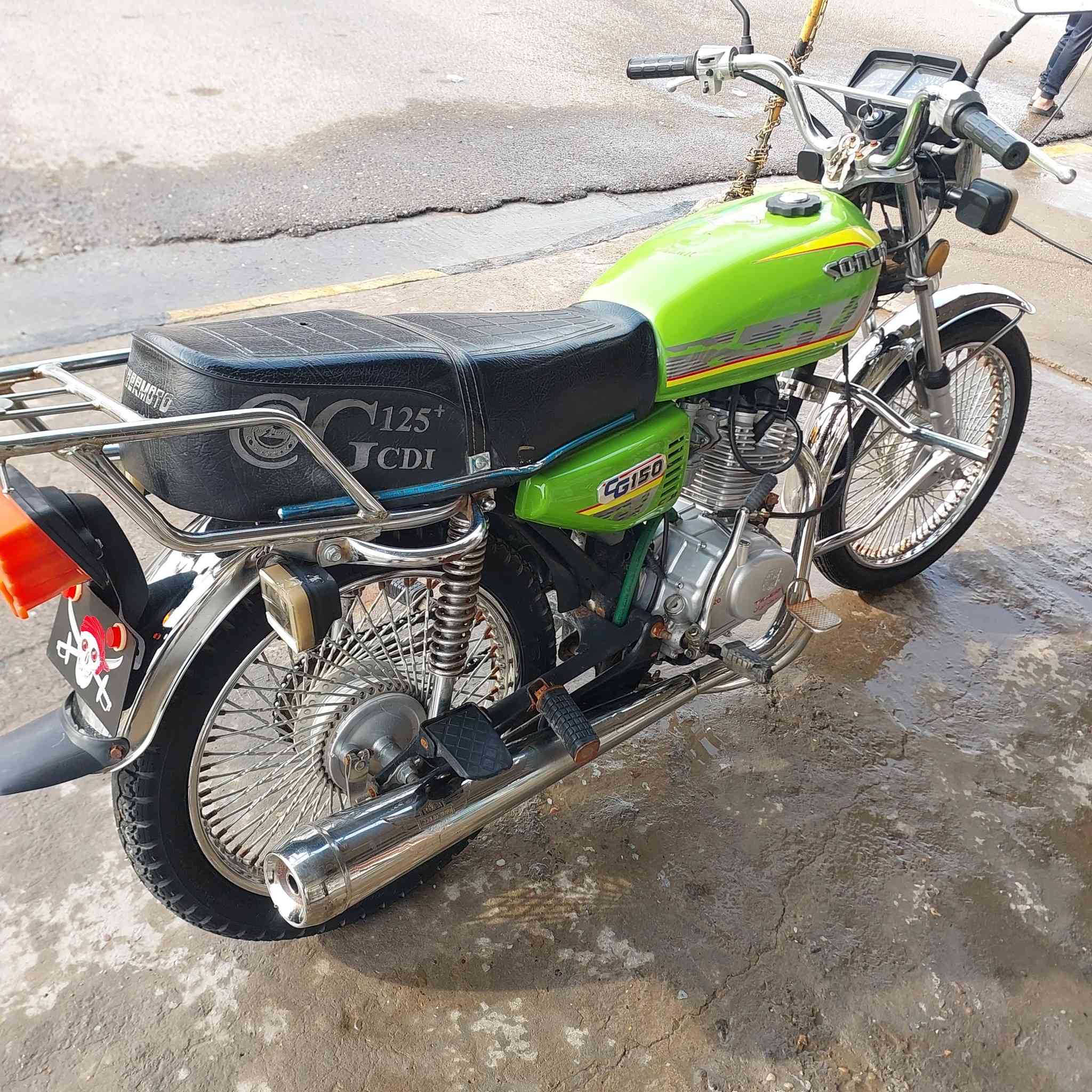 للبيع ***********
450 الف في بلد جمعية الامام
