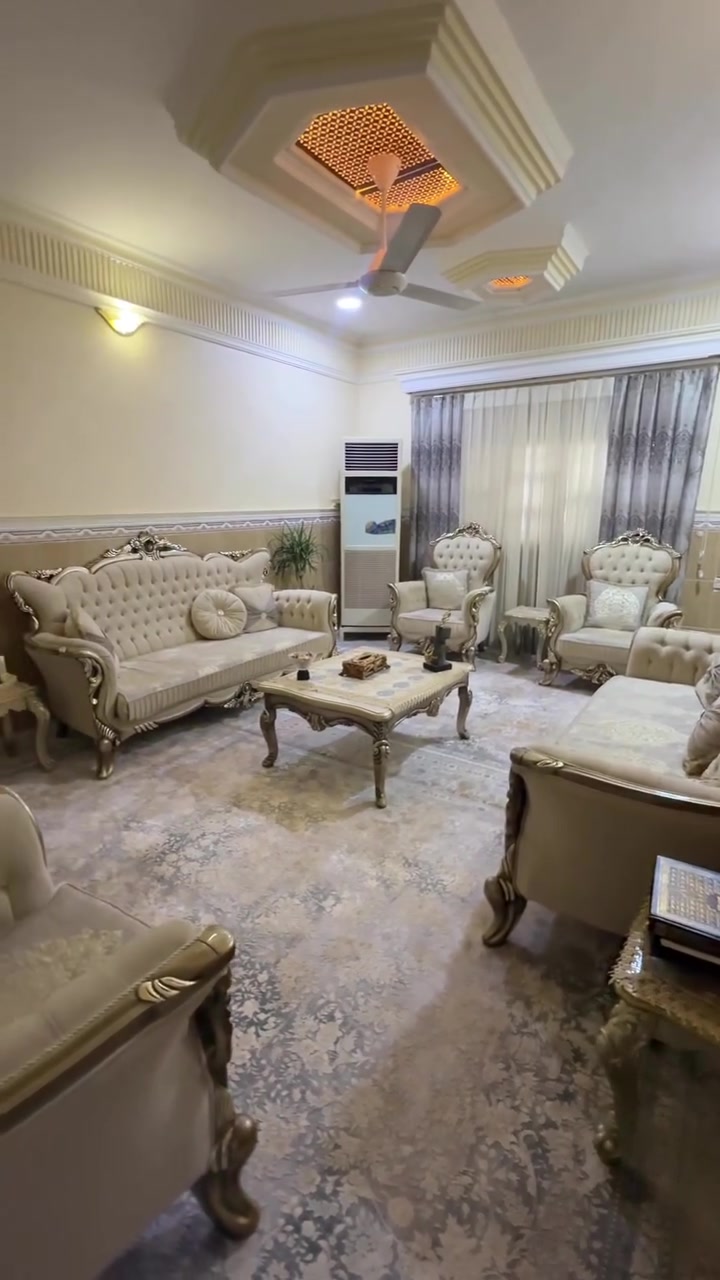 تخم ملكي كامل هو وطبلاته نظيف جداً بسعر مليون ونص


**إذا كنت صاحب هذا الإعلان وتريد حذفه لأي سبب، رجاءا أرسل رسالة إلى الدعم الفني**