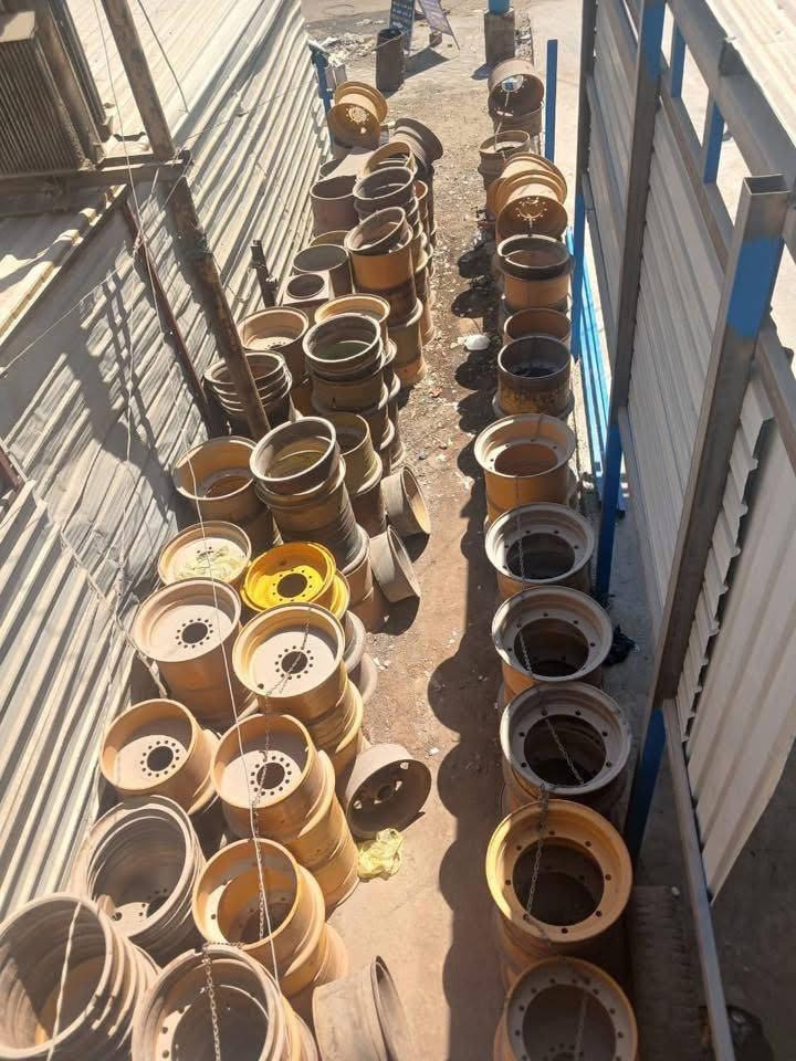 محلات قاسم العكيلي عالم الويلات
لبيع كافة أنواع الويلات للمكائن الثقيلة والخفيفة 
فالفو كتربلر كتر 938j وكتر 938kوكتر 950 كاماتسو وجي سي بي كافة أنواع jcb
للاستفسار الاتصال متوفر واتساب ***********
العنوان بغداد الكمالية مقابل شارع المصرف
