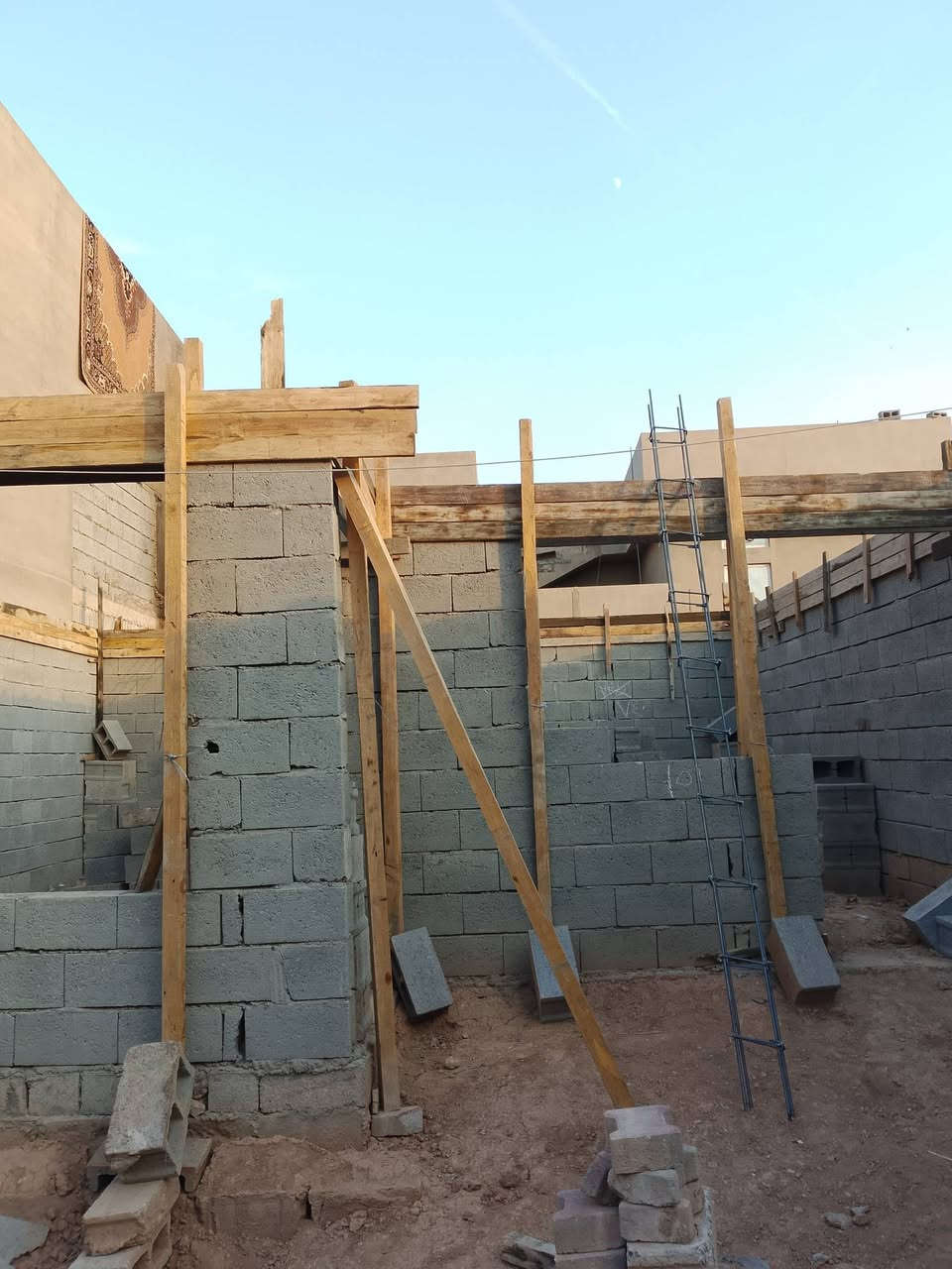 اسطه بناء من اساس ل مفتاح مواد عمل عل خاص وتدلل ***********
