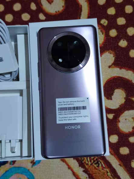 مستخدم يومين  نظافة 100٪ كامل الملحقات نسخة 12 رام ذاكرة 256  X9c  سعر 300 قفل مكاني بغداد ***********
