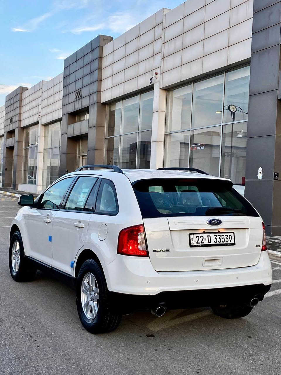 فۆرد ئیدج - مۆدیل 2013 - مواسەفات سعر 114$
سەیارەکە زۆرجوان ماوەتەوە نمونەیە 
داعمی بۆ داعمی بەشەرت بێ بۆیاخ 
بێ سارد بێ کراوە بێ گۆڕاو بێ تەرزە
مواسەفات SEL ( ڤۆلیۆم - تەحدید سورعە - حاسە - کۆی دەرگا - کوشن کارەبای - لیدی داعمی ) 
------------------------🔹
گێڕ و مەکینە و کارەبای بەشەرت 
زۆر مەزبووتە (٨٠ میل ڕۆشتووە ) 
-------------------🔹
تەحویل و غرامەبەشەرت 
سەنەوی تازە تا ٢٠٢٨ 
شوێن  : سلێمانی 🌅 
ژ.م *********** السليمانية, العراق
