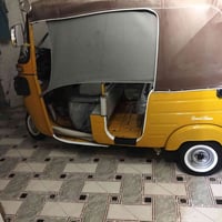 تكتك للبيع 19شهر 4تكتك جديدي وهاذي رقم07801307091