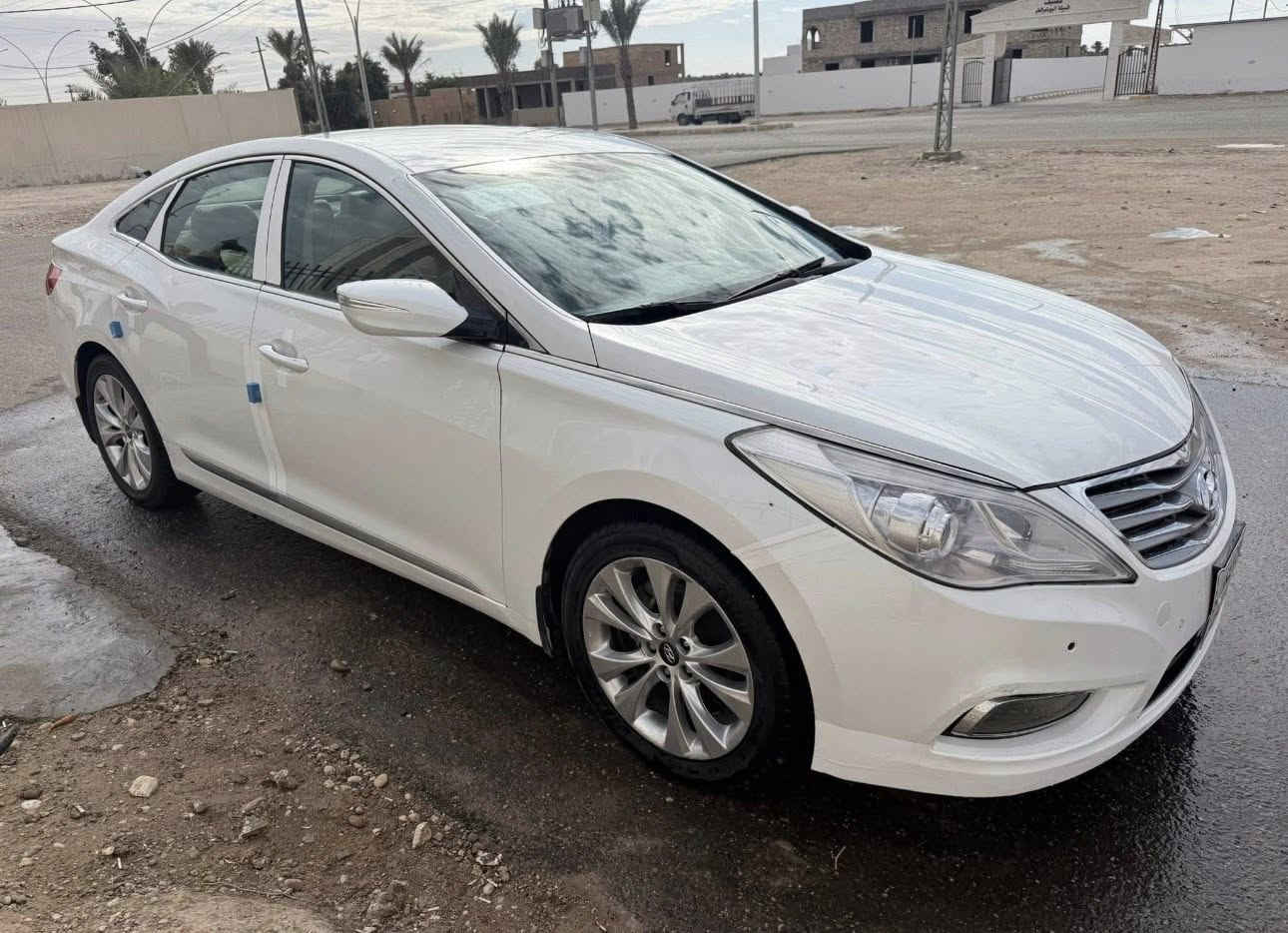 ازيرا موديل ٢٠١٢ خليجي فول مواصفات عدا البانوراما  

رقم سليمانيه 

مكفوله  كفاله عامه من الصبغ 

محرك مكفول من تنقيص والتبخير 

كيرها مكفول. 

ماشه ١٨٠ كم 

السعر ١٢٢ وبيها مجال 

للاستفسار /***********
