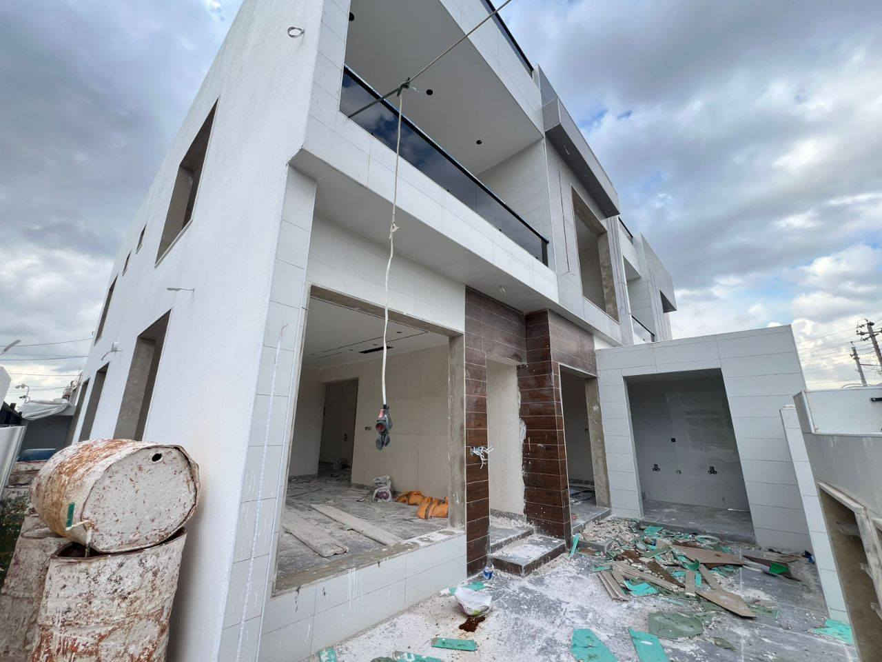 #عقارات_ابو_وسام 
🔸سند طابو يتسجل بإسم اي عراقي
📍أربيل-بيت للبيع حي گةلاويژ قرب شارع120M #مقابل_الحديقه_الرسميه 
➖مساحة 185M طابقين ركن
يتكون⤵️
➖6غرف نوم 
➖استقبال-صاله-مطبخ-مجموعه صحيات-كراج

📸 السعر والصورة متوفرة على قناتنا الرسمية في التليكرام 👇
🔗 https://t.me/Hassanabowissam
تابعنا الان وشوف احدث العقارات يوميا ع الصفحه الرسميه في فيسبوك
🔗https://www.facebook.com/share/1FHZ1d86H9/

📞 تواصل مباشر واتساب أو اتصال:
📱 ***********
📱 ***********

#عقارات_اربيل #شقق_للبيع_اربيل #بيو_لبيع_اربيل  #فلل_للبيع_اربيل #مجمعات_سكنية_اربيل
 #عقارات_كردستان  
#استثمار_عقاري_اربيل #عقارات_بغداد_سليمانية_اربيل  #عقارات_شمال_العراق  

⬅️ الأسعار والصور داخل القناة… لا تفوّت الفرصة

تابعنا الان وشوف احدث العقارات يوميا 🏘️
🔗https://t.me/Hassanabowissam

17 دفتر 25 ورقه
