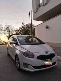 موديل ١٤ خليجي ماشيه ١٣٦ الف كيلو بيه نص جاملغ خلفي صبغ والدوسه بيه تك...