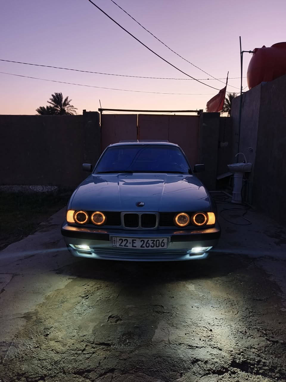 سلام عليكم 
بي ام دبليو 20 اصل بليته ومحرك 
1990 محدث 
سياره جديده 
رقم اربيل هزه 2025
تخم تاير جديد  بعده بجيس
ويل شنايزر 17
شاشه اندرويد 
فتحه سقف 
محرك مسكر فانوس 20 
لا تبخير لا تنقيص شرط
كير عادي رياضي 
كزوز رياضي 
تنته سقف كنتاره 
لايت لد 
حداديه اماميه خلفيه جديده 
السياره كلمات ترايش كله m
داخل بيجي 
السياره كلش نضيفه وأحله من الصور 
بعد بيه هواي شغلات ماعرفه
سعره 54 وبيه مجال 
مكاني النجف الحيدرية 
رقم ***********
