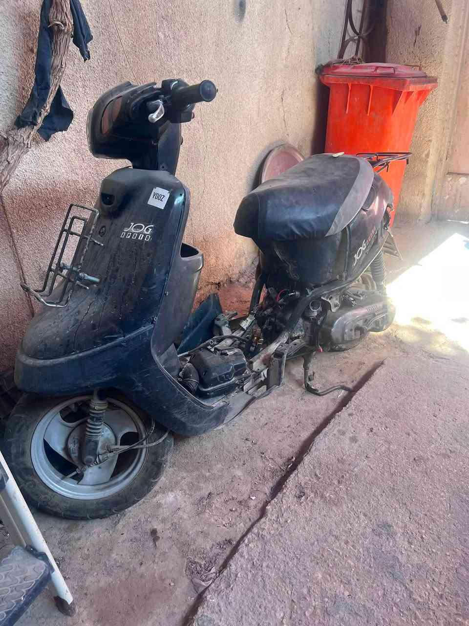 سلام عليكم عندي هاي دراجه قبل أسبوعين تقريبا بدلت الها روله وجفتته وكلجات وكابريته وقايش يعني دراجه نفضتها نفض بس وراها محد طلع بيها وأشغلها ما اشتغلت ماعرفت شبيها دراجه أريدها ب ١١٠ وبيها مجال الدراجه صارف عليها ١٥٠ الله شاهد 
***********
