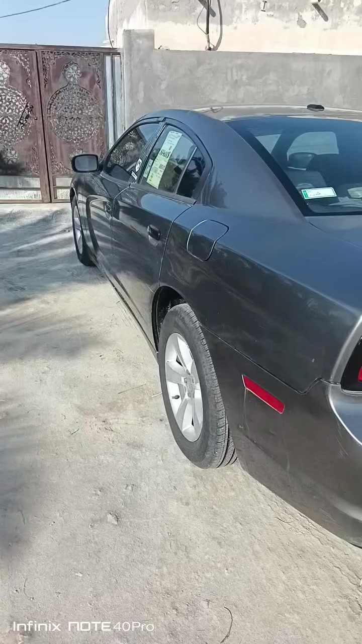 جارجر مديل 2011 رقم بصره
لون رصاصي
جاهزه مكينه حداديه تخم تاير جديد
بيه تبديل بابين وقبق الجنطه
والبدنه الخلفيه وتبديل البنيد 
مع تصليح وصبغ  الجاملغ الخلفي الجهة اليمنه
ورش العكال الجهة اليمنه أثر جراد
السعر المطلوب 120وقابل للتفاوض
للاستفسار تواصل واتساب وبخدمتك
***********
