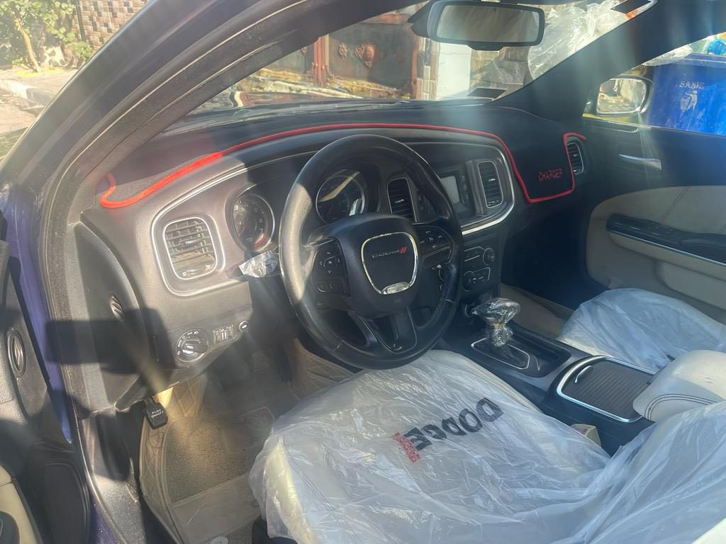 السلام عليكم جارجر مديل 15اصل هاي سونار قبل كم يوم سويته كلشي يشتغل بيها سياره رايدها ١٣٧بيها مجال سنويه مامنتهيه راعيها موجود مكانها بصره ابو خصيب  ***********
