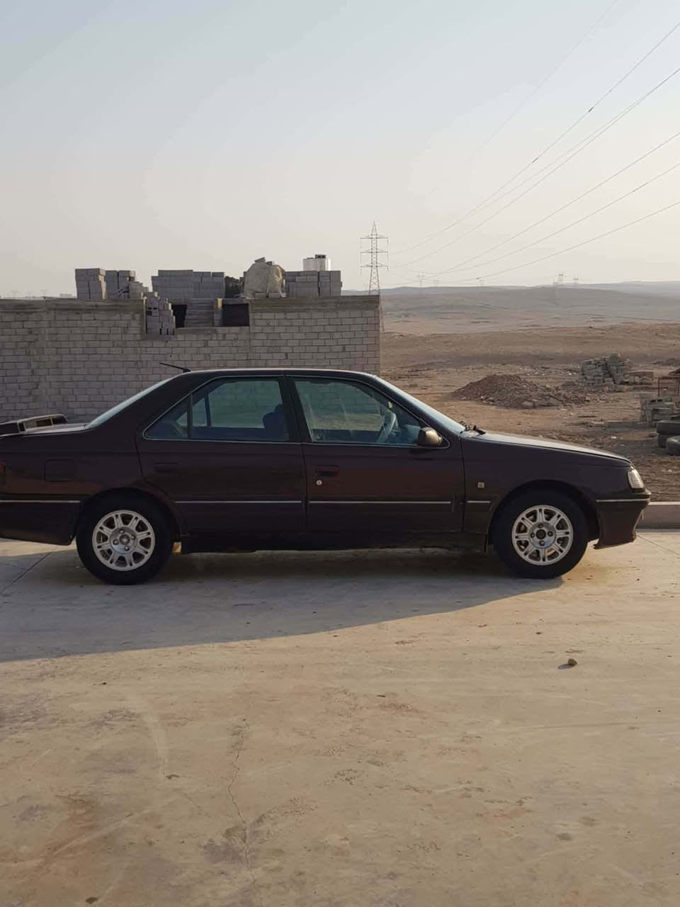 السلام عليكم خوان بيجو 405
موديل 92
كابون بيها
شرعي جيراني 
غرامات صفر 
سياره حلوه مال بيت 
للبيع او معارض بكوين او سيكي حسب القناعه الي عنده يتفضل وتساب ***********
