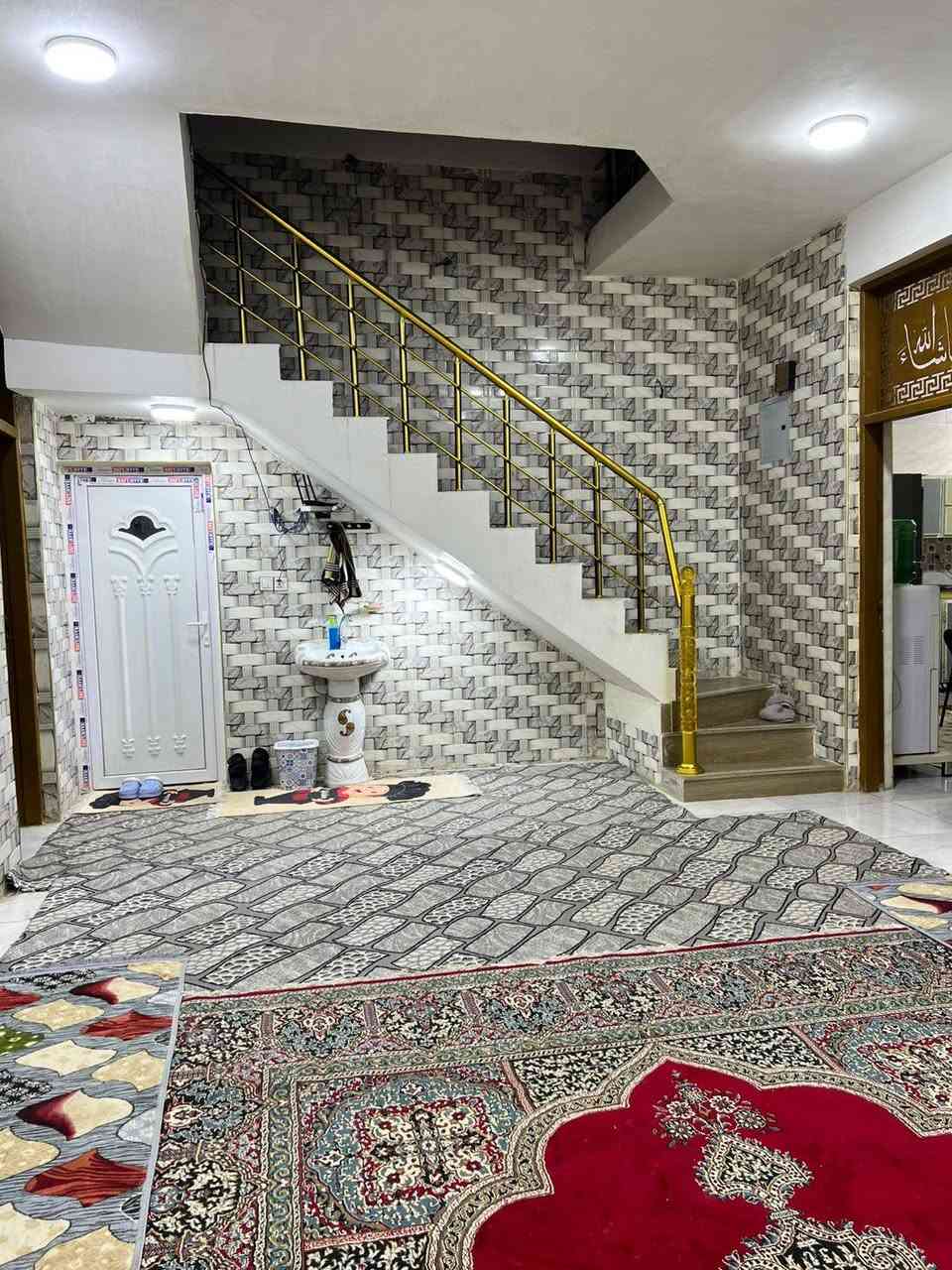 بيت للبيع طابوزراعي سند25 المساحة 200متر 
السلام عليكم يعلن مكتب جاسم  البارون للعقار
          بأدارة اخوكم جاسم البارون 
        ~~~~~~~~~~~~~~~
⭕️بيت للبيع طابوزراعي سند 25المساحة 200متر 
⭕️الموقع /حله_بابل [[ حي الرحمان مقابيل الدواجن
⭕️البيت بناء جديد وشارع 10متر تبليط مجاري
⭕️ المساحة(200)مترالواجه (10✖️النزال20)متر
⭕البيت طابقين 3غرف نوم وصحيات خارجية وداخلية 
⭕️البيت بحي الرحمان على شارع الرئيسي مباشرة
السعر///// //البيت  اتصال أو مراسلة الصفحه
ليحب يراجع المكتب البارون للعقار 
/~~~~~~~~~~~~~~~~~/
استفسار المكتب ///***********
واتساب المكتب ///***********
جاسم البارون ///***********
جاسم البارون للتصوير وترويج كافة العقارات
