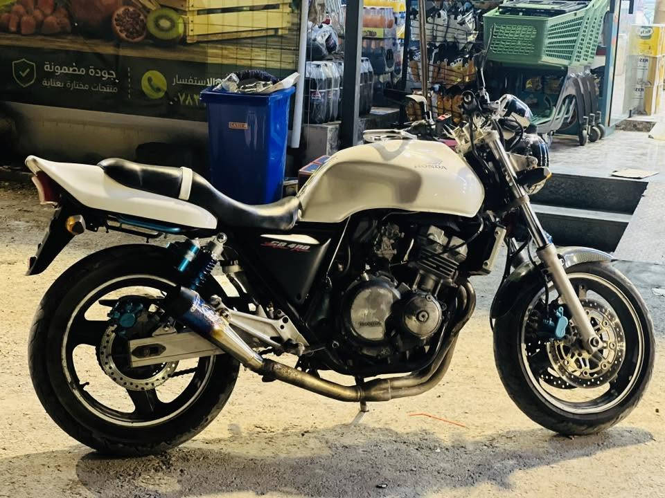 السلام عليكم دراجه للبيع cb400 موديل2000 الدراجه خير من اللّٰه كفاله عامه ماشيه 19 الف اوراق اصولي مدفوع كمرك السعر خاص شراي حياك اللّٰه مو شراي لا تعبني المكان تكريت رقمي واتساب فقط ***********
