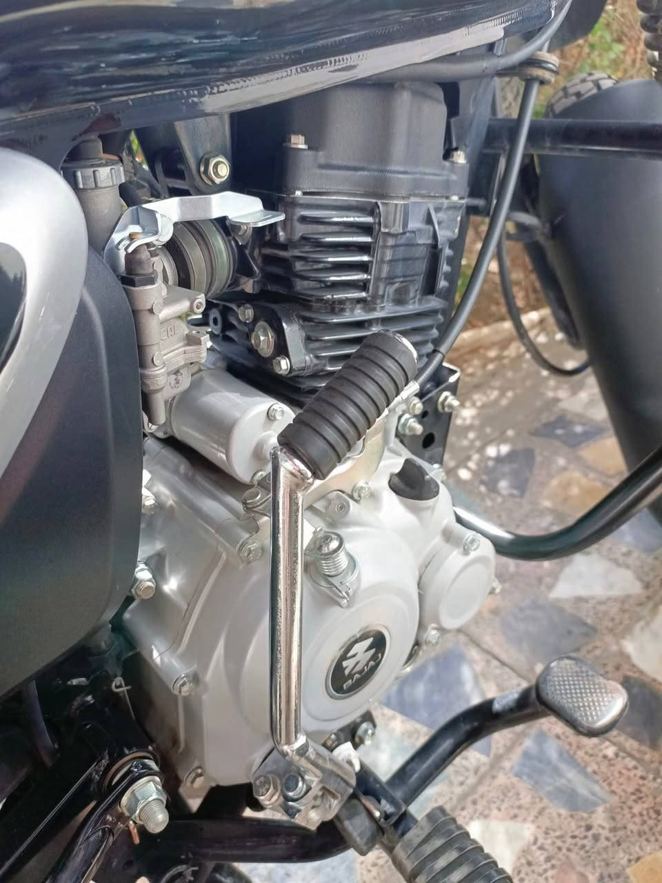 دراجة بوكسر جبلي رقم بغداد ب اسمي تحويل ثاني يوم او شوكت ميعجبك موديل 2023 كفالة عامة ماشية 4000 حقيقي تجي تاخذهة من باب البيت وانطيك بيهة ضمان شكد متريد دراجة اخت الزيرو وين ميعجبك وديهة وافحصهة اذا مفتوحة لووو بيهة شي تاخذهة ابلاش للاستفسار ***********
السعر 3200
