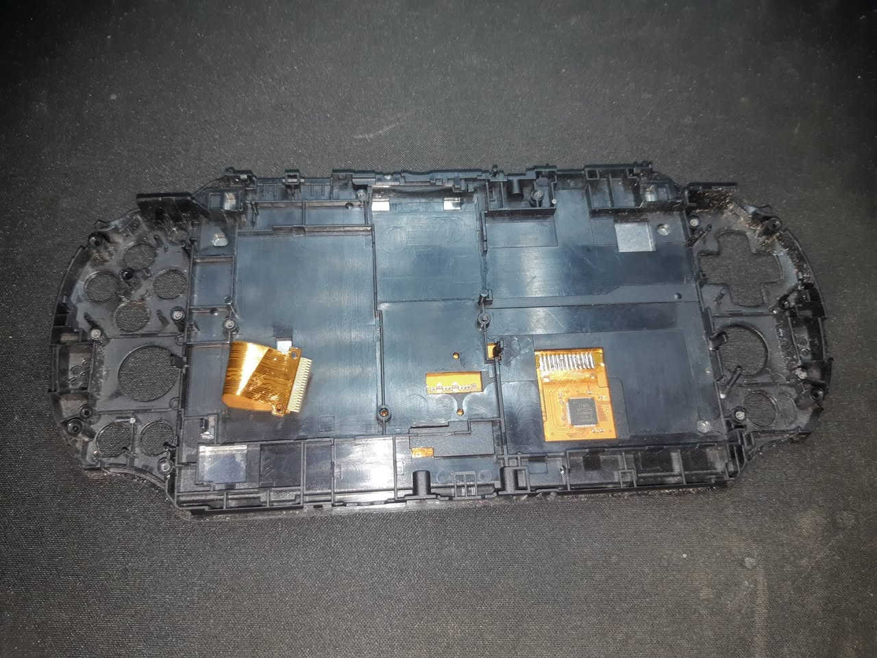 Psvita screen for sell 

warning / i dont test it idk working or not viry clean


**إذا كنت صاحب هذا الإعلان وتريد حذفه لأي سبب، رجاءا أرسل رسالة إلى الدعم الفني**
