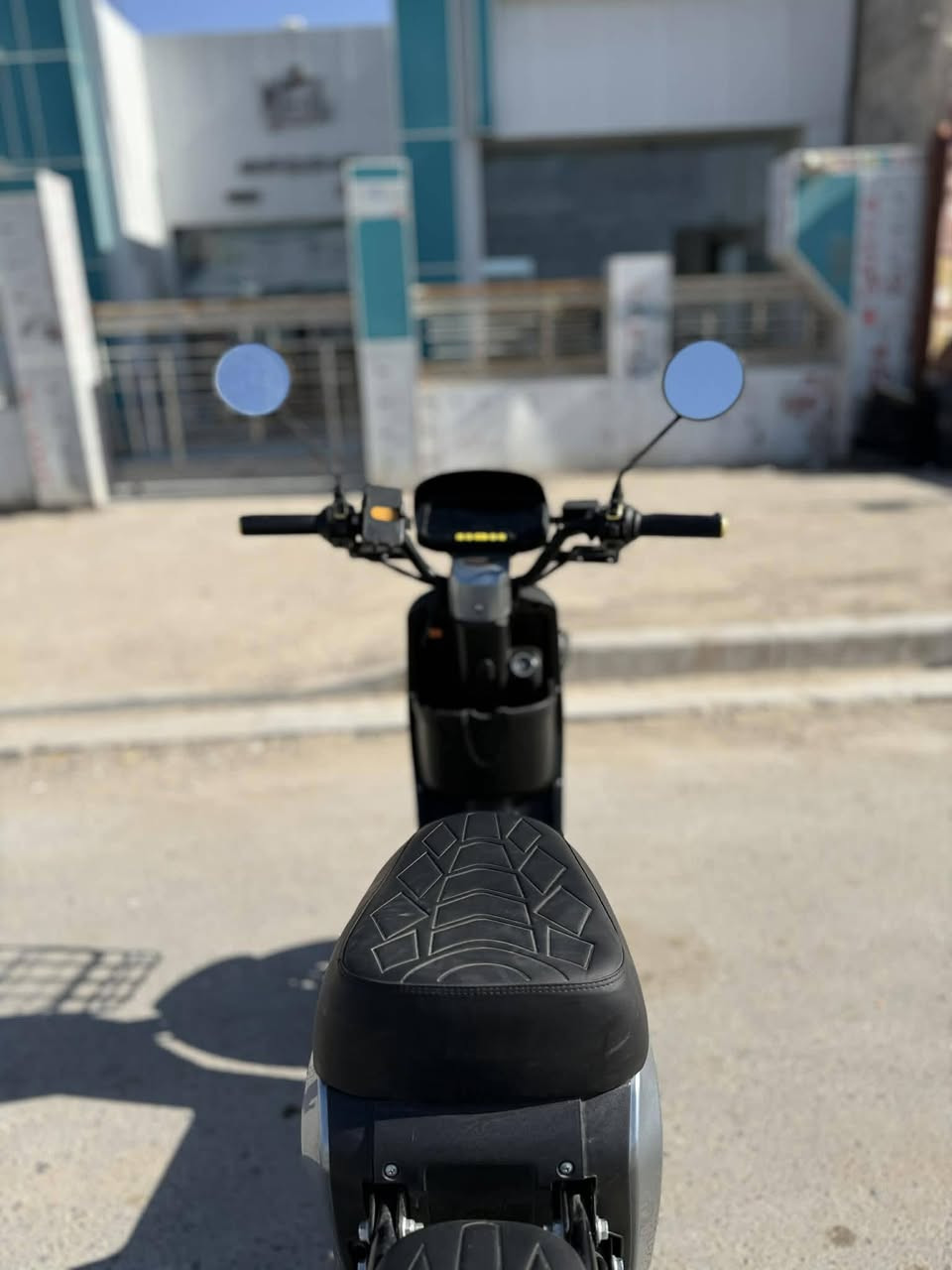 السلام عليكم ار 9مديل 26 حديث
5بطاريات دبل 32امبير مكفوله كفاله عامه 

ستخدام سبوعين فقط ماماشيه تجي وشوف بعينك بعدتها بلزكات الشركه 
كهربائيّات شغاله لايت عالي وناصي دبل اشاره اشاره يمنه ويسره وهورن وبلوتوث 
غراضها كامله  شاحنه الاصليه بالكارتون سويجين وبصمتين وكارت ومرايات وكفات ماشادهن بالكارتون بيع مستعجل 

السعر 525 وبيها مجال قليل حك الجيه 

عنوان بصره زبير


**إذا كنت صاحب هذا الإعلان وتريد حذفه لأي سبب، رجاءا أرسل رسالة إلى الدعم الفني**